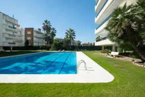 4BR Seafront Luxury Apt | Sofia by Palmera - Image 5