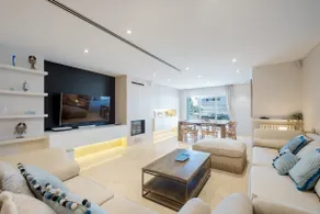 4BR Seafront Luxury Apt | Sofia by Palmera - Image 2