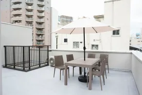 Open 2 floors [in the center of Kobe. Good access to Osaka] With rooftop and courtyard - Image 3
