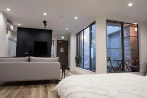 Open 2 floors [in the center of Kobe. Good access to Osaka] With rooftop and courtyard - Image 2