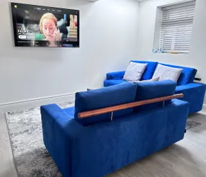 Modern garden retreat— near WFJ, ensuite & parking - Image 3