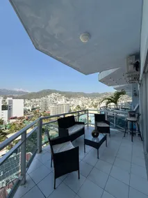 Furnished apartment with direct beach access - Image 2