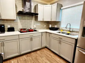 Free Night! Fully Furnished, TV In Bedroom, Patio - Image 5