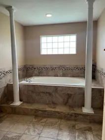 Charming Retreat - Near Airport & Downtown - Image 3