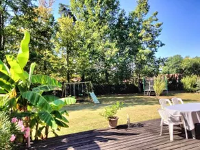 Fully fenced house for 8 people - Image 4