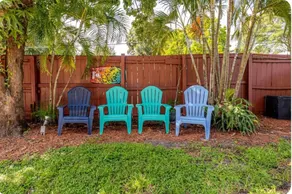 Spacious Family Stay • Sleeps 6 • Parking - Image 5