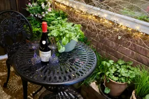 THE KNIGHTWOOD OAK a Luxury King Size Bed -En-Suite Space - LYMINGTON NEW FOREST with Private Entrance - Key Box entry-Free Parking & Private Outdoor Seating Area -Full Fibre WiFi -Town ,Shops , Pubs & Solent Way Walking Distance & Complimentary Breakfast - Image 5