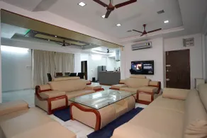 AC Luxury 3BHK Appt. Satellite - Image 5