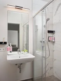 Numa | Medium Studio with Kitchen in Ehrenfeld - Image 3