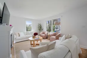 Renovated Cape Near beach, with Fire Pit and BBQ - Image 3