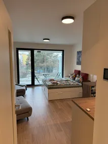 P&B cozy apartment |close to O2 arena | Parking - Image 5