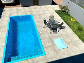 Bahamas beachfront apartment with bathtub - Image 3