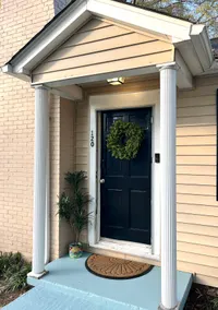 Central Greenville Cozy Cottage - Image 3