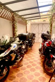 The ground floor with garage - Image 2
