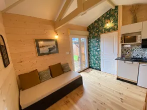 Studette - Image 2