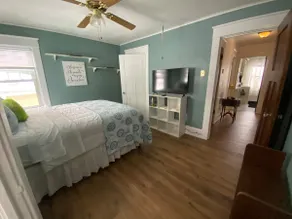 Come and stay in this spacious warm home. - Image 5