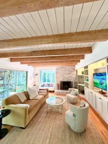 Plans for Fall? Book The Winding Rock House Today! - Image 2