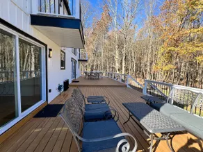 Catskills Escape! Hot Tub, Massage Chairs & Games - Image 4