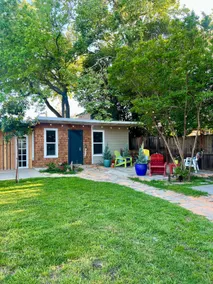 King Suite | Hot Tub | Yard | WiFi | 5 Stars - Image 2