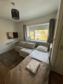 Canal Apartments, Canal View Bristol Temple Meads - Image 3