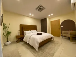 The Skyluxe Designer Suite with Rooftop Pool - Image 3