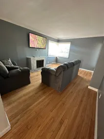 East English Detroit Grosse Pointe Area Home - Image 2