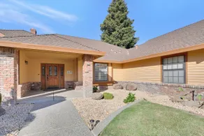 Spacious Home in Yuba City - Image 2