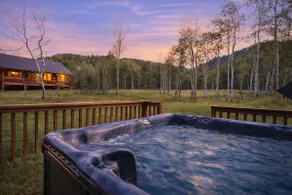 Yellowstone Hill Side•Hotub•AC•12mins2Yellowstone - Image 3
