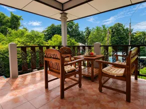 Amsterdam House - Hin Kong - Double King Bed - 4K SmartTV - Image 4