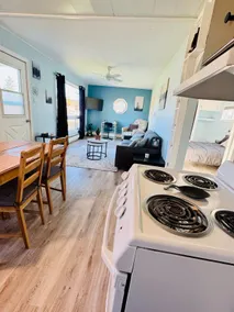 Two Bedroom Fully Serviced Home - Image 4