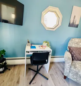 Two Bedroom Fully Serviced Home - Image 3