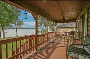Lakefront on Paradise Drive - Image 3