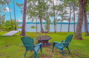 Lakefront on Paradise Drive - Image 2
