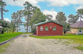 Lakefront on Paradise Drive - Image 4