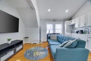 2BR Apt Near EWR & NYC • Workspace + Parking - Image 3