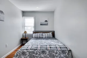 2BR Apt Near EWR & NYC • Workspace + Parking - Image 2