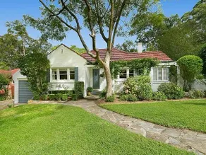 Self-contained unit in Wahroonga - Image 3