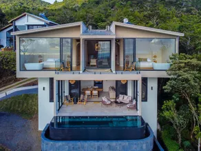 Luxury villa on the Cloud Forest Infinity Pool - Image 3