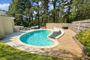 5 Bed House - Pool - Hot Tub - Sauna - Near Coast - Image 2