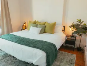 Large Condo in GR - Image 4