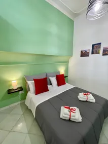 SeventeenHome Duomo, bright apartment, 3 minutes from the metro - Image 2
