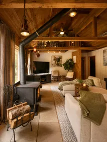 Cozy Cabin w/ Hot Tub & Sauna, near Stevens - Image 2