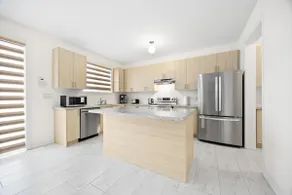 5BR Wasaga Retreat | Sleeps 14 | 6 Mins to Beach - Image 5