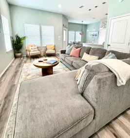 Cozy Cottage w/King Suite • Minutes From Harbors - Image 4