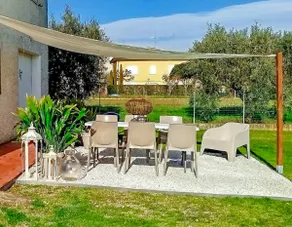 COUNTRY VINTAGE HOUSE - with Garden - Image 3