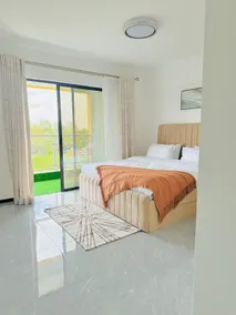 Stylish 2-Bedroom Retreat - Image 5