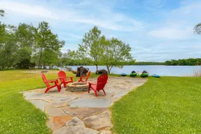 Lakefront Cabin: Kayaks, Paddle Boards & Fishing - Image 2