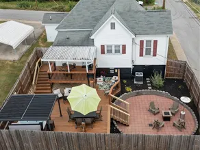 State Street Retreat w Hot Tub, Firepit, Dogs OK - Image 2