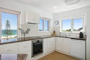 The Beachfront Cottesloe - Image 5