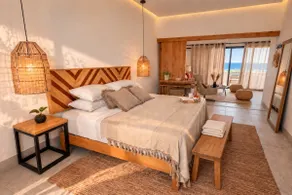 Grand Horizon Penthouse · Panoramic Ocean Views - Image 5